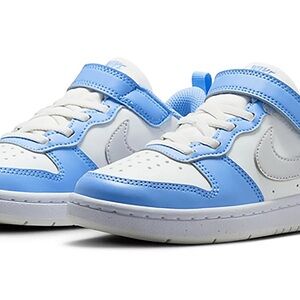 BRAND NEW NIKE SNEAKERS SIZE 2 YOUTH BLUE & WHITE